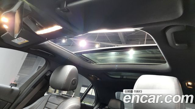 Mercedes-Benz E-Class E350 4MATIC AMG Line