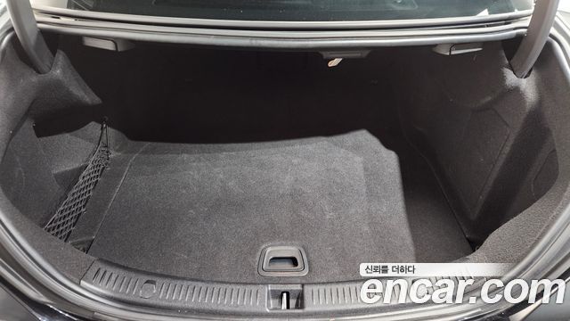 Mercedes-Benz E-Class E350 4MATIC AMG Line