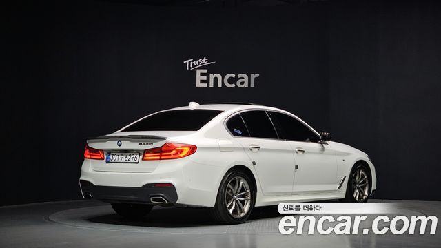 BMW 5-Series 530i M Sport Package Plus