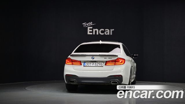 BMW 5-Series 530i M Sport Package Plus