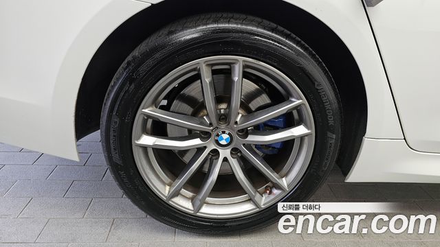 BMW 5-Series 530i M Sport Package Plus