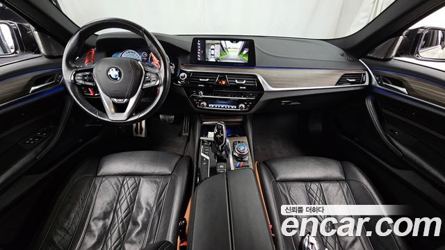BMW 5-Series 530i M Sport Package Plus