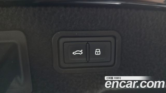 Audi A8 55 TFSI Quattro LWB