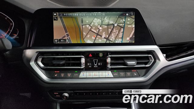 BMW 3-Series 320i