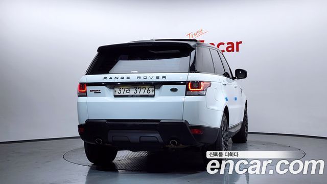 Land Rover Range Rover Sport 3.0 SDV6 HSE Dynamic