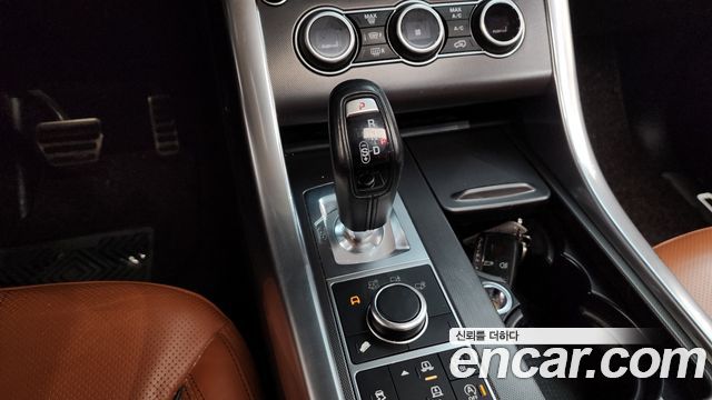 Land Rover Range Rover Sport 3.0 SDV6 HSE Dynamic