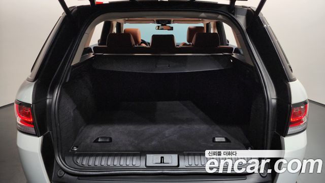 Land Rover Range Rover Sport 3.0 SDV6 HSE Dynamic
