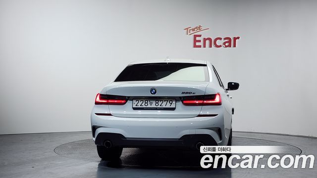 BMW 3-Series 330e M Sport