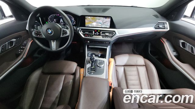 BMW 3-Series 330e M Sport