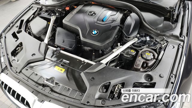 BMW 5-Series 530e M Sport