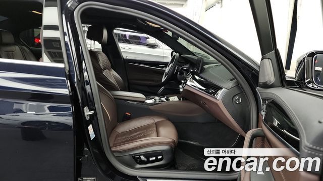 BMW 5-Series 530e M Sport