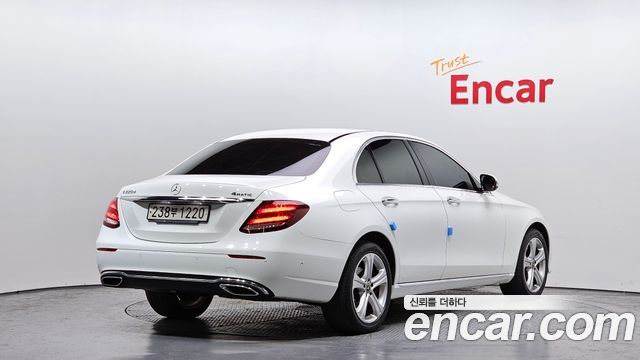 Mercedes-Benz E-Class E220d 4MATIC Avantgarde