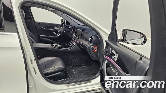 Mercedes-Benz E-Class E220d 4MATIC Avantgarde