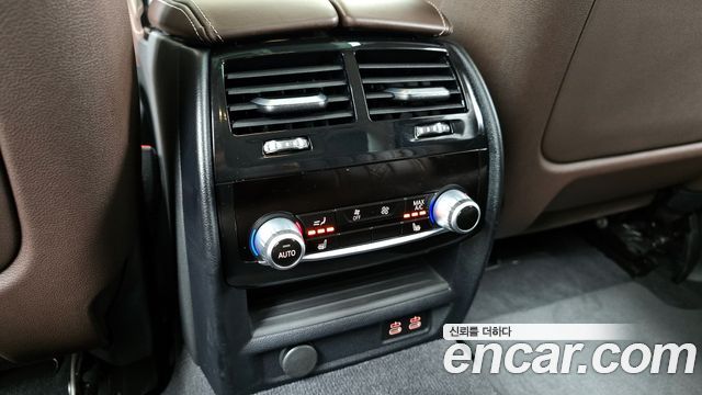 BMW 5-Series 530e Luxury