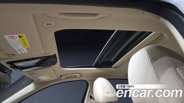 BMW 3-Series 320i Luxury