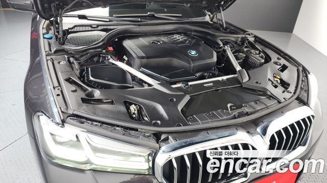 BMW 5-Series 530i xDrive M Sport Package