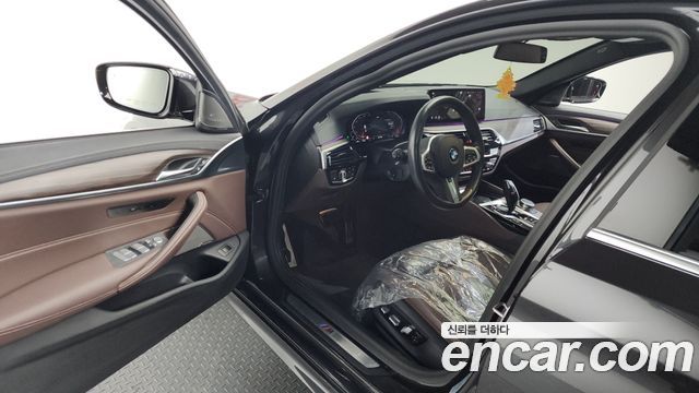 BMW 5-Series 530i xDrive M Sport Package