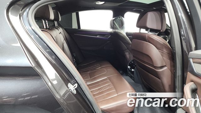 BMW 5-Series 530i xDrive M Sport Package