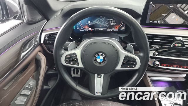 BMW 5-Series 530i xDrive M Sport Package