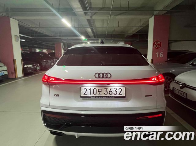 Audi Q5 45 TFSI Quattro S Line Sportback