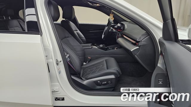 BMW 5-Series 520i Special Edition