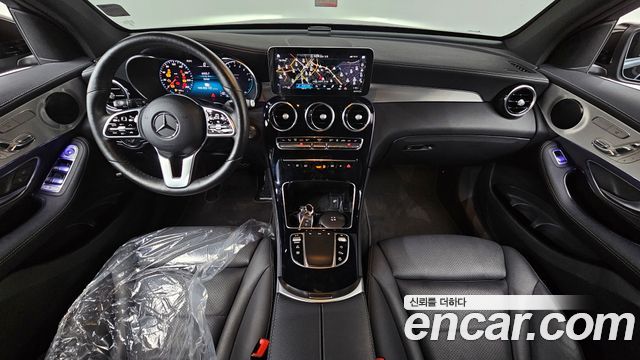 Mercedes-Benz GLC-Class GLC300e 4MATIC