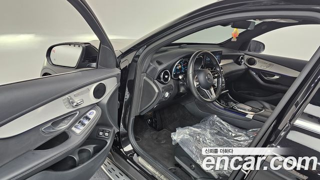 Mercedes-Benz GLC-Class GLC300e 4MATIC