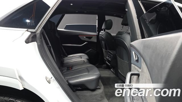 Audi Q8 45 TDI Quattro Premium