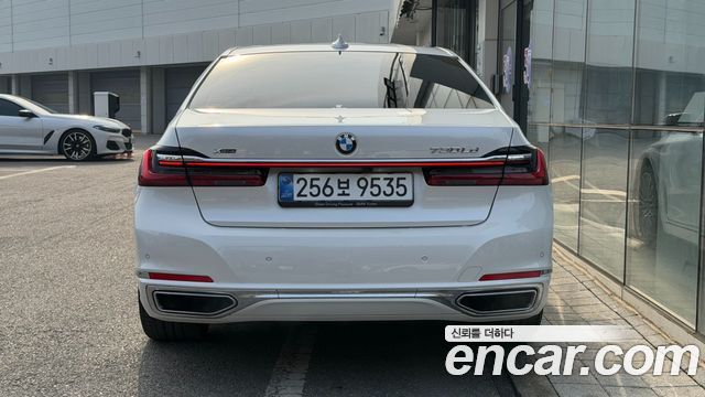 BMW 7-Series 730Ld xDrive Design Pure Excellence