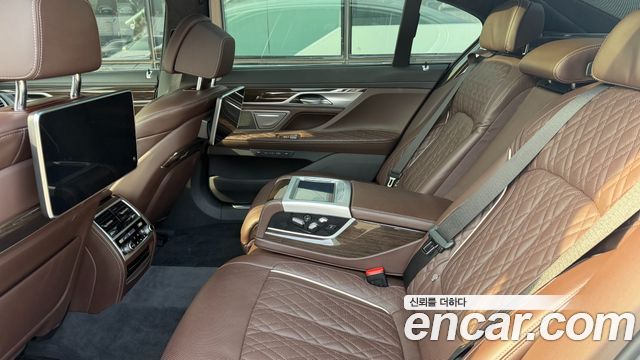 BMW 7-Series 730Ld xDrive Design Pure Excellence