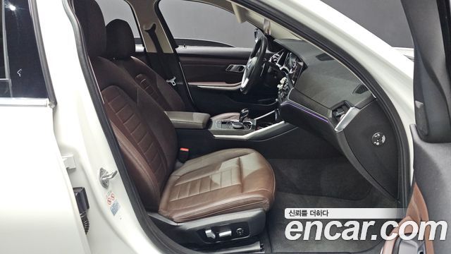 BMW 3-Series 320d Luxury