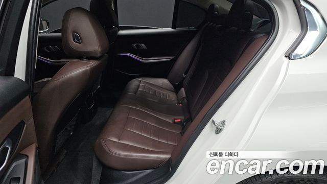 BMW 3-Series 320d Luxury