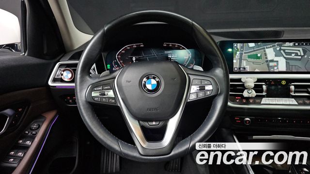 BMW 3-Series 320d Luxury