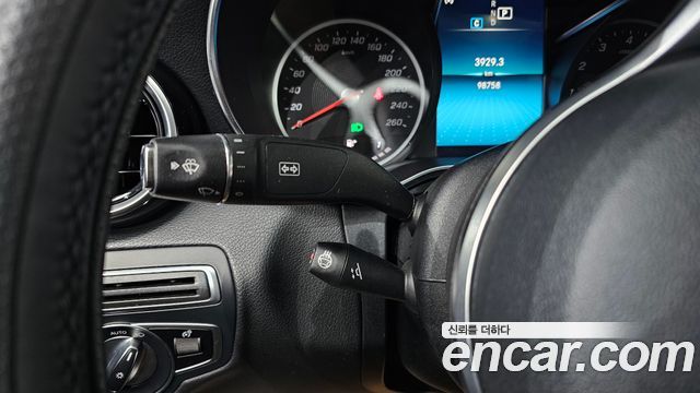 Mercedes-Benz C-Class C200 Avantgarde