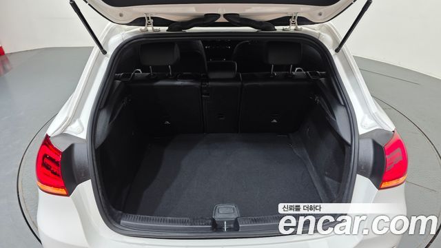 Mercedes-Benz A-Class A220 Hatchback