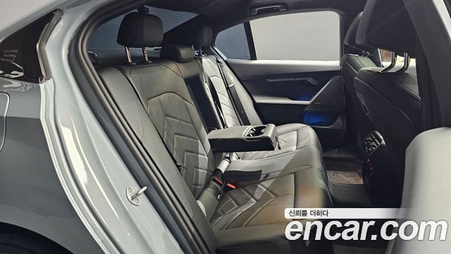 BMW 5-Series 520i M Sport