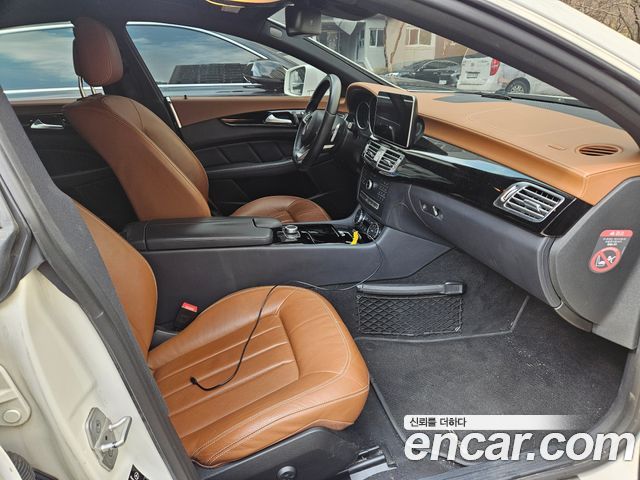 Mercedes-Benz CLS-Class W218 CLS250 d 4MATIC AMG Line