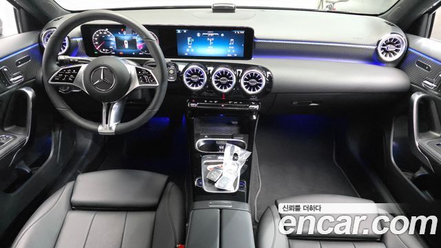 Mercedes-Benz A-Class A220 Hatchback