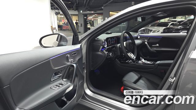 Mercedes-Benz A-Class A220 Hatchback