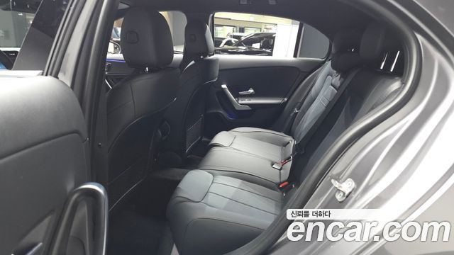 Mercedes-Benz A-Class A220 Hatchback