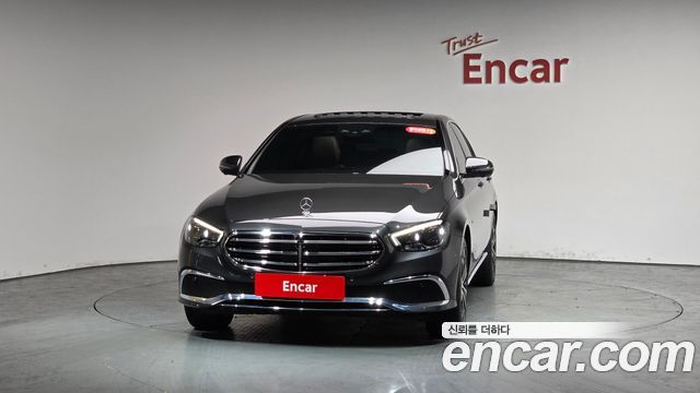 Mercedes-Benz E-Class E300e 4MATIC Exclusive