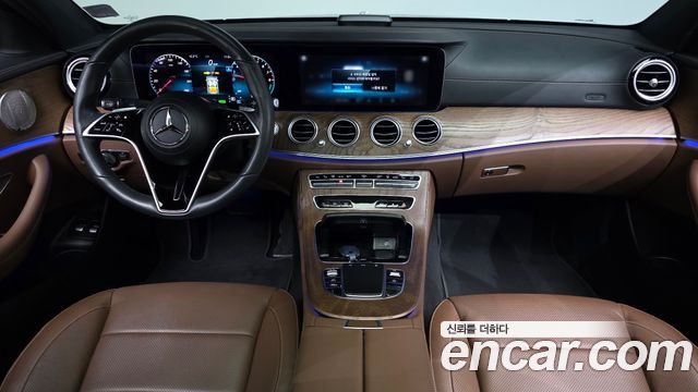 Mercedes-Benz E-Class E300e 4MATIC Exclusive