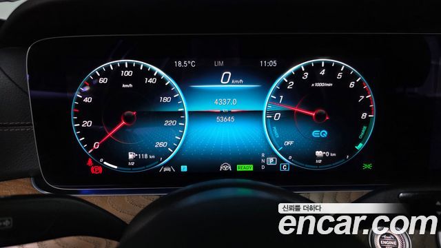 Mercedes-Benz E-Class E300e 4MATIC Exclusive