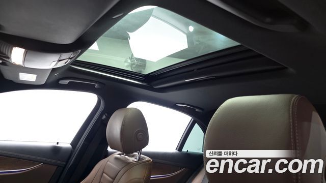 Mercedes-Benz E-Class E300e 4MATIC Exclusive