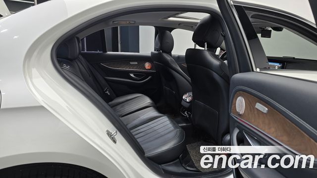 Mercedes-Benz E-Class E220d 4MATIC Exclusive
