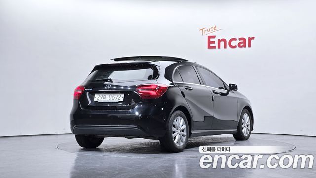 Mercedes-Benz A-Class A200