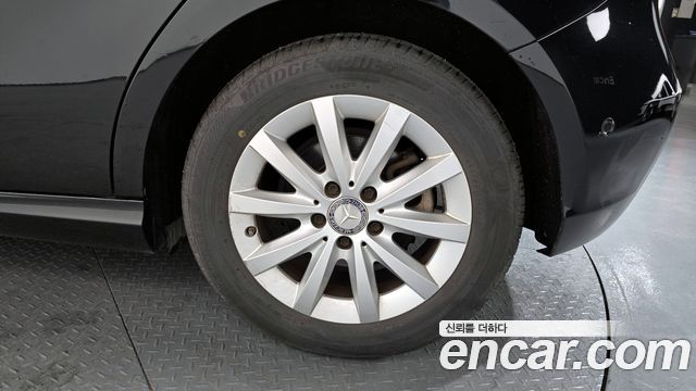 Mercedes-Benz A-Class A200