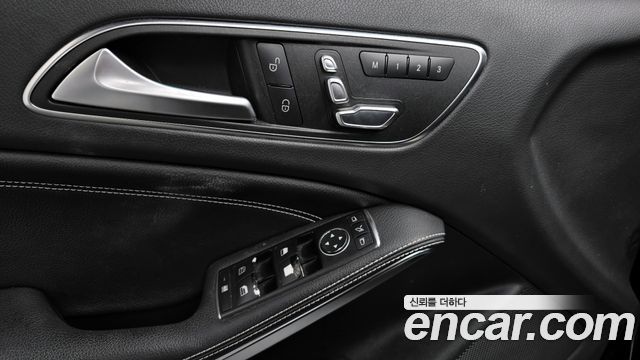 Mercedes-Benz A-Class A200