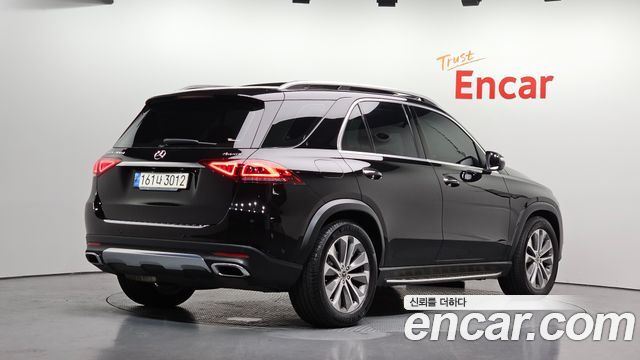 Mercedes-Benz GLE-Class GLE300d 4MATIC