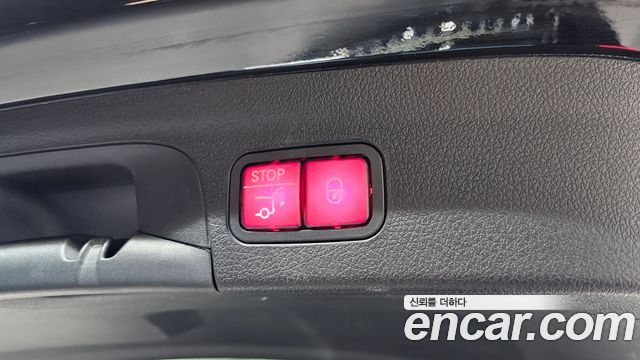 Mercedes-Benz GLE-Class GLE300d 4MATIC